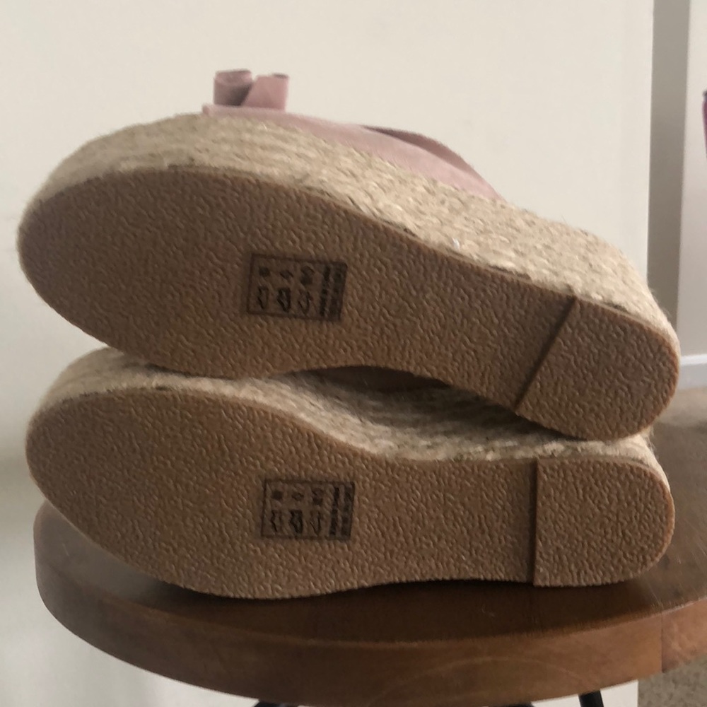 Slides - Picture 3 of 3